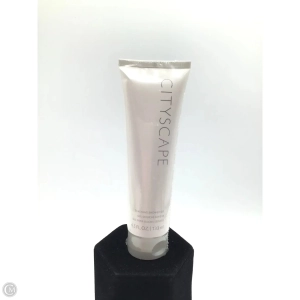 Accessory Label By Mary Kay, Size: Medium