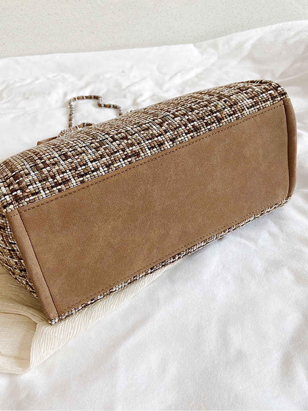 Chic Tweed Chain Tote Bag