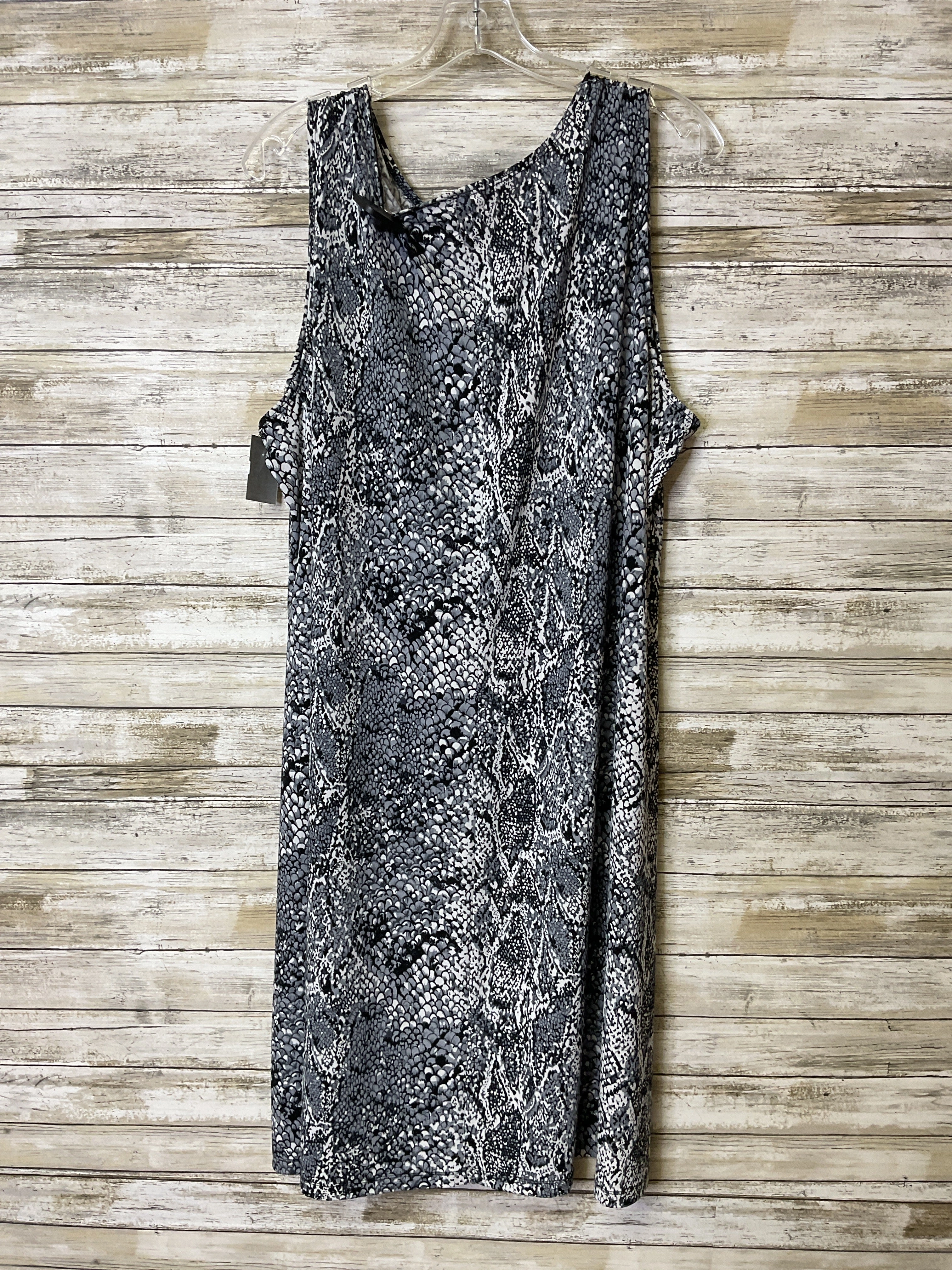 Dress Casual Short By Citiknits In Snakeskin Print, Size:2X