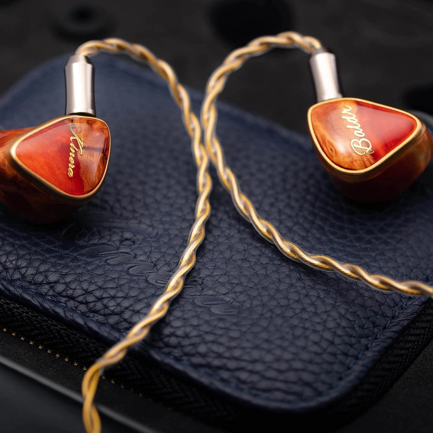 Kinera Baldr 2 4EST   2BA   1DD Tribrid IEMs